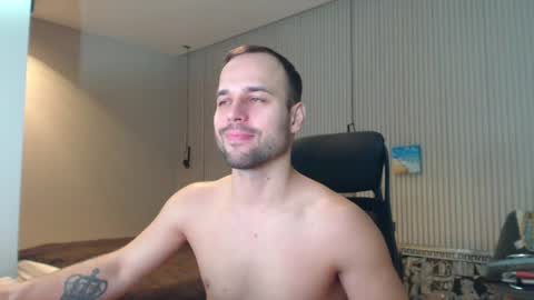 DeAlex online show from March 8, 2:40 pm