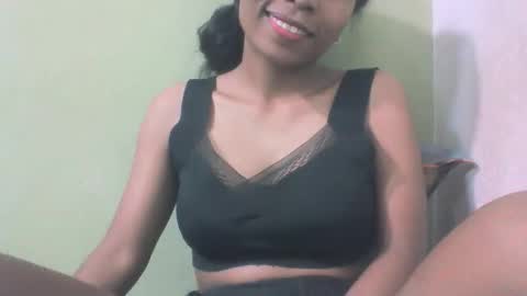 sandy735579 online show from March 16, 5:44 am