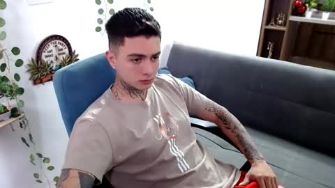 santi_ss online show from March 23, 2:00 pm