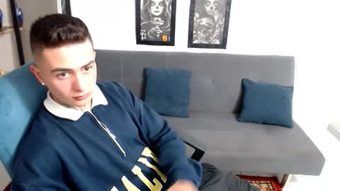 santi_ss online show from November 6, 11:52 pm