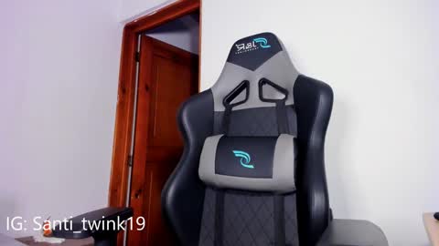 santi_twink19 online show from February 15, 2:26 am