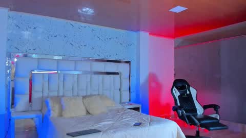 Santi Reyes online show from October 21, 1:22 am