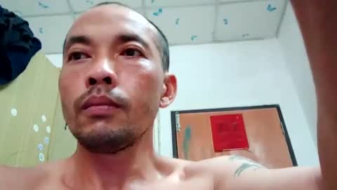 santichai561323 online show from March 11, 2:42 am