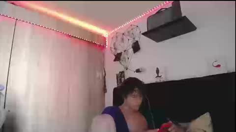 Santii online show from March 11, 9:07 pm