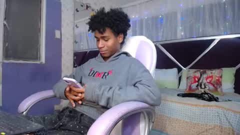 santy online show from March 29, 6:20 pm