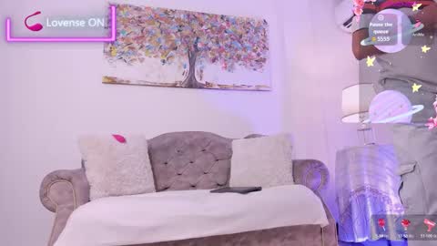 Santiago Carrington online show from March 25, 7:31 pm