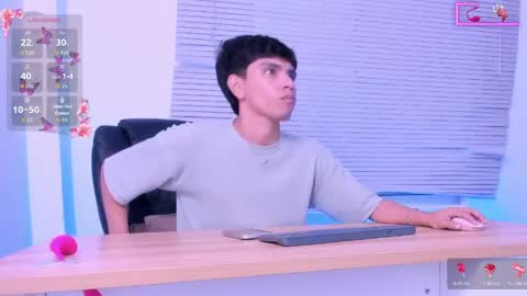 Santiago Carrington online show from April 20, 3:15 pm