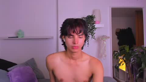 kitty online show from June 10, 2:33 am