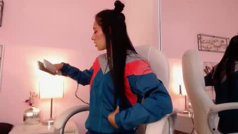 Sara online show from November 5, 4:36 am