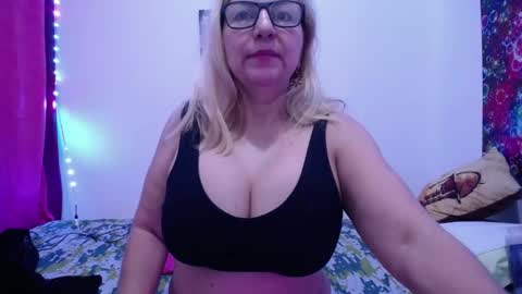 sara online show from March 3, 1:01 pm