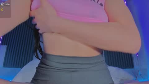 Snapshot of sara_allenx chatting on September 30, 7:35 pm sara allenx online show from September 30, 7:35 pm