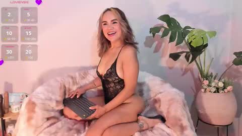 Sara online show from January 14, 6:05 pm