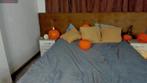 Sarah online show from October 29, 10:06 am