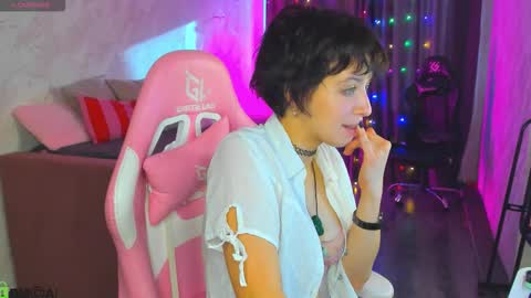 Sarah online show from October 14, 9:01 am