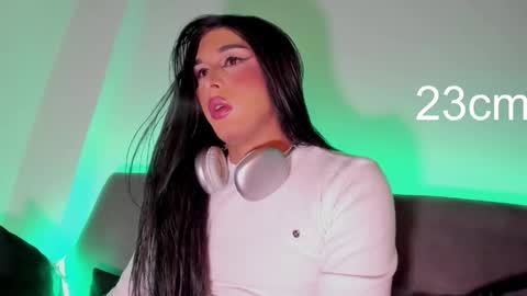 sara_hunter12 online show from December 3, 11:55 am