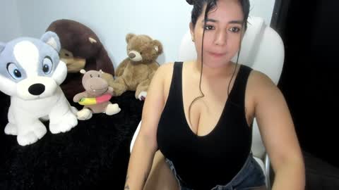Snapshot of sara_lizcano chatting on January 31, 11:13 am sarah  LIZCANO....... online show from January 31, 11:13 am