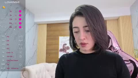 Sara  online show from April 18, 1:46 pm