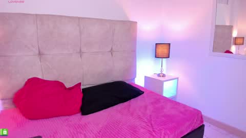 Sara  online show from March 10, 11:06 pm