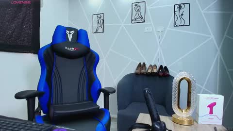 Sara online show from February 10, 5:30 pm