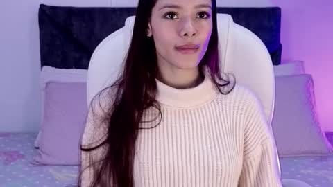 sara  online show from October 4, 2:26 pm