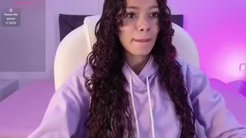 sara  online show from September 9, 1:33 pm