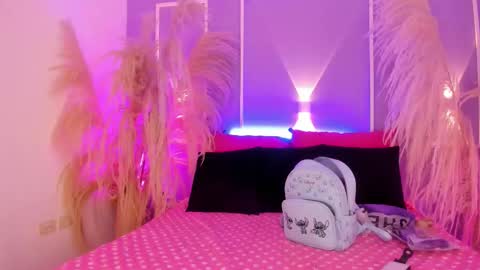 SaraAvila  online show from October 17, 9:08 pm