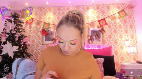 SaraAvila  online show from January 6, 8:46 pm