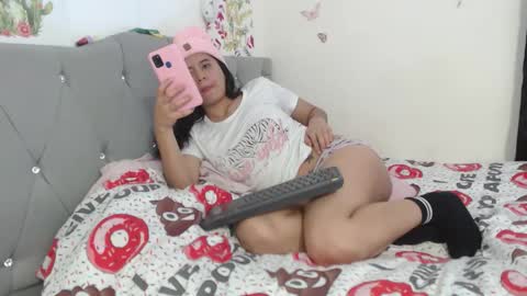 saracony online show from June 5, 2:07 am