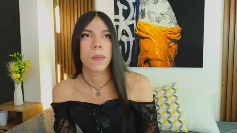 Sara online show from April 19, 8:00 pm