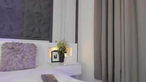  Sara Gomez  online show from November 14, 6:54 pm