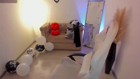 Snapshot of sarah__babyyy chatting on October 22, 10:51 am Sarah online show from October 22, 10:51 am