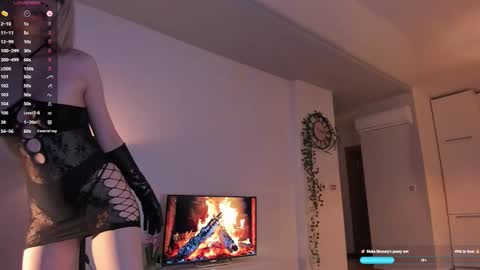 Sarah online show from September 27, 6:38 pm