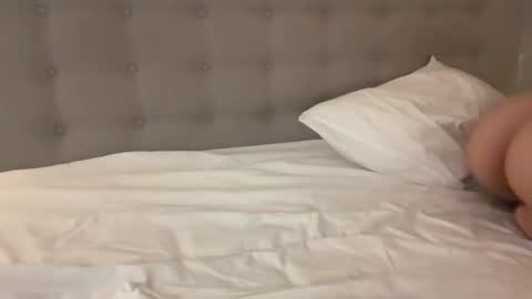 Snapshot of sarah_heart_aus chatting on February 27, 7:41 am Sarah Heart Aus online show from February 27, 7:41 am