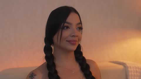       online show from March 9, 11:53 pm