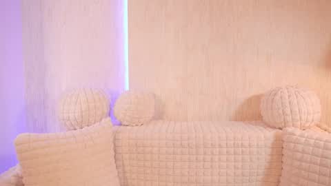       online show from February 17, 7:12 pm