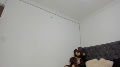 Snapshot of sarah_marquez_ chatting on September 16, 4:32 pm Sarah Marquez  online show from September 16, 4:32 pm