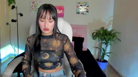 Sarah Ramirez online show from February 26, 11:54 am