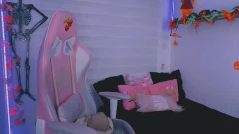 Sarah Ramirez online show from October 23, 3:52 am