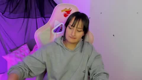 Sarah Ramirez online show from February 27, 8:42 pm