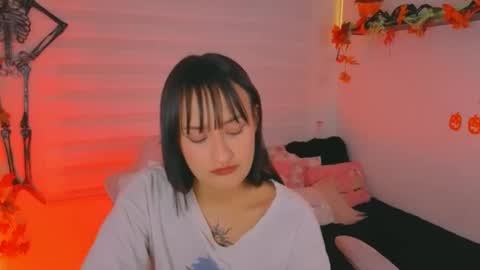 Sarah Ramirez online show from October 16, 3:50 am