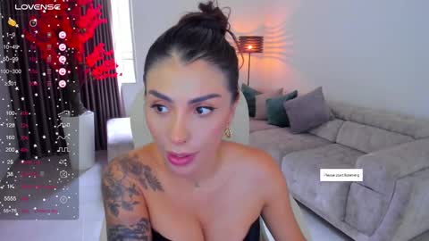 Sarah online show from February 25, 7:49 pm