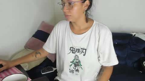 Sarah online show from July 19, 4:09 pm