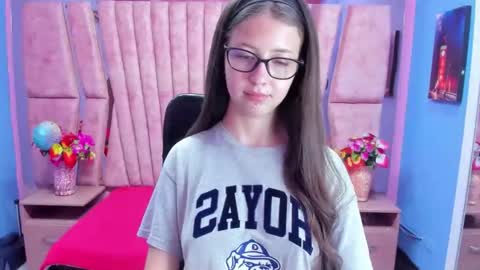 Sarah online show from October 23, 2:40 pm