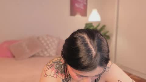   online show from November 8, 5:54 am