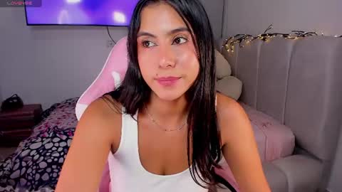 sarahcute14 online show from June 25, 5:12 am