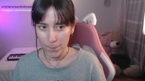 sarahdressler online show from February 11, 1:10 am