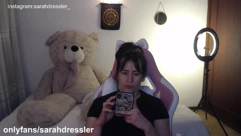 sarahdressler online show from December 3, 3:18 am