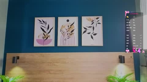 Sarah online show from September 29, 11:53 am