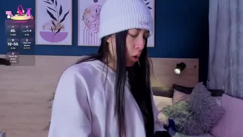 Sarah online show from February 23, 11:45 am