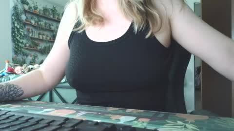 Sarah online show from July 17, 10:33 pm